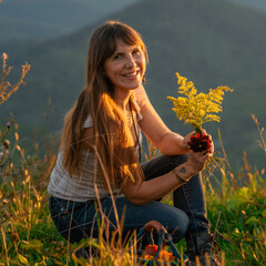 brooke sullivan headshot - Himalayan Institute