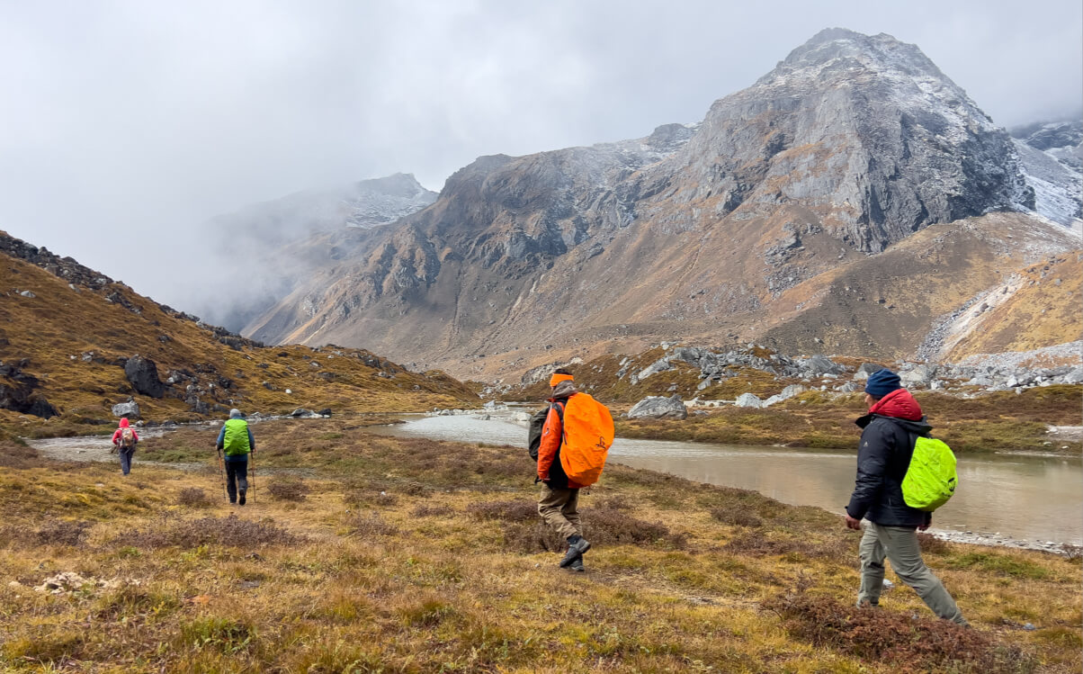 sikkim trekking - Himalayan Institute