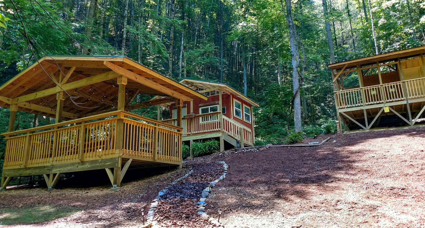 smokies dining kitchen bathhouse - Himalayan Institute